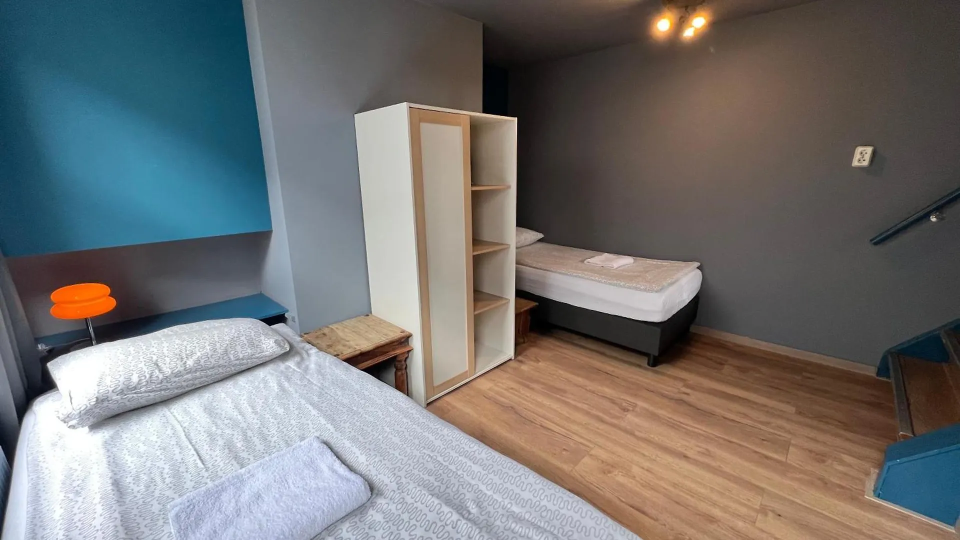 أمستردام Nes B&B