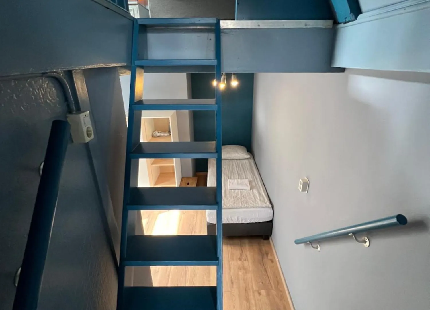 ** Bed & Breakfast Nes B&B Amsterdam Netherlands